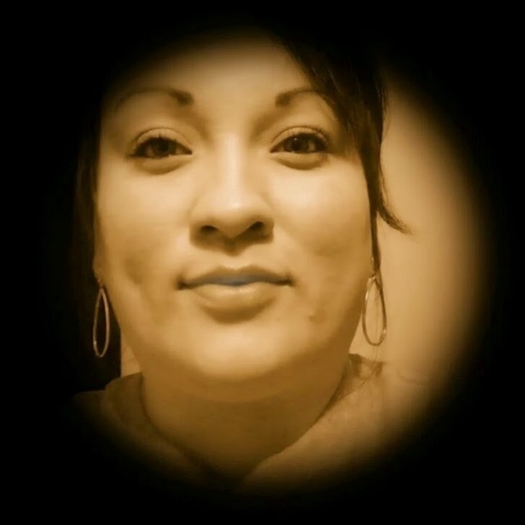 Meet your Posher, Kerilyn - Picture 1 of 1